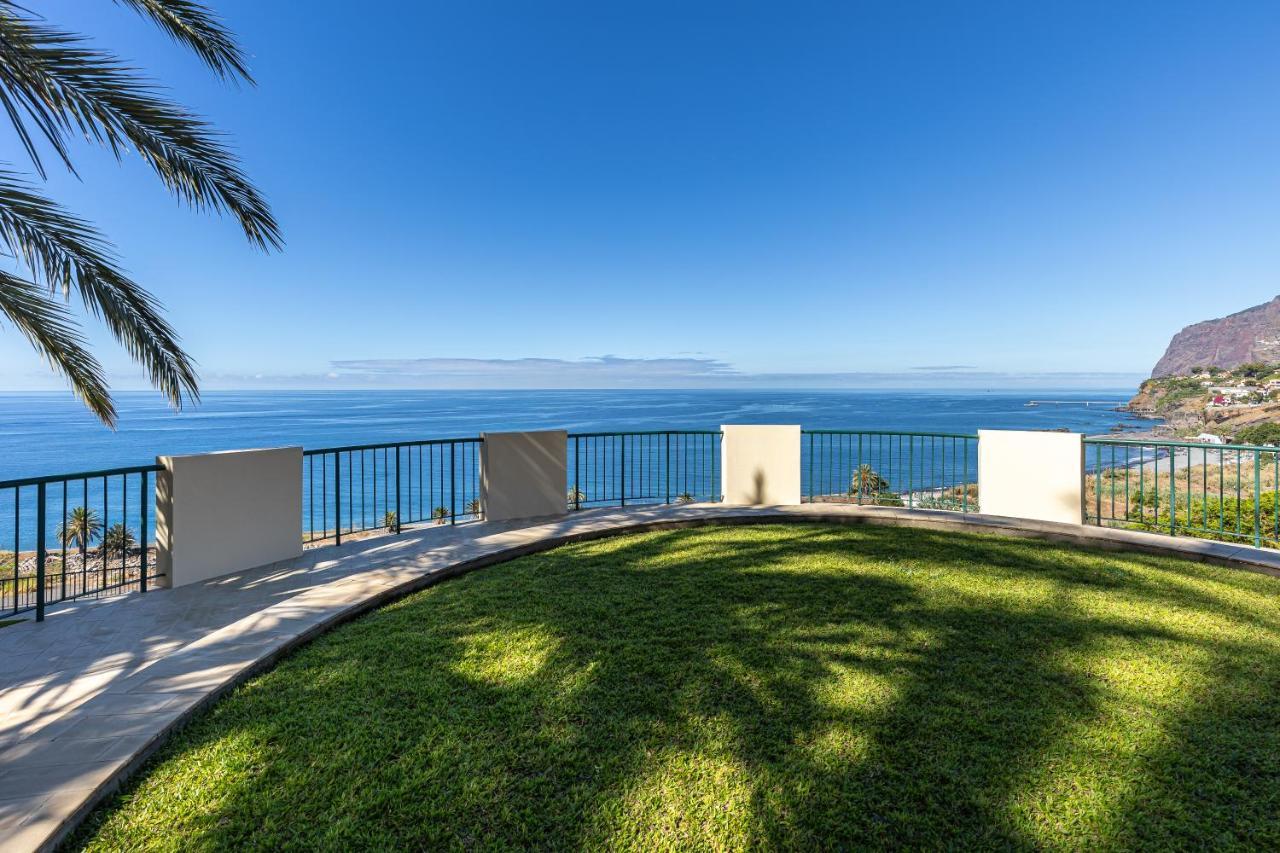 Atlantic Ocean View Apartment Фуншал Екстериор снимка